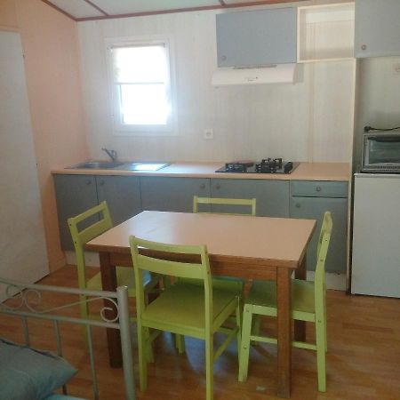 Mobilhome Lac De Vassiviere Faux-la-Montagne المظهر الخارجي الصورة